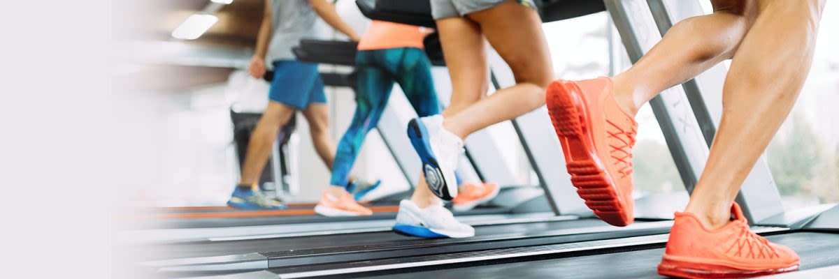 mensen op treadmill