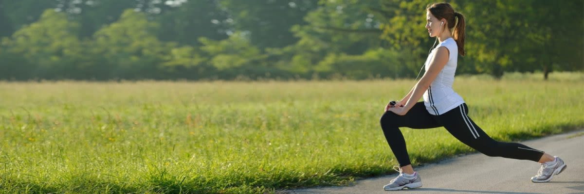 vrouw in groen park