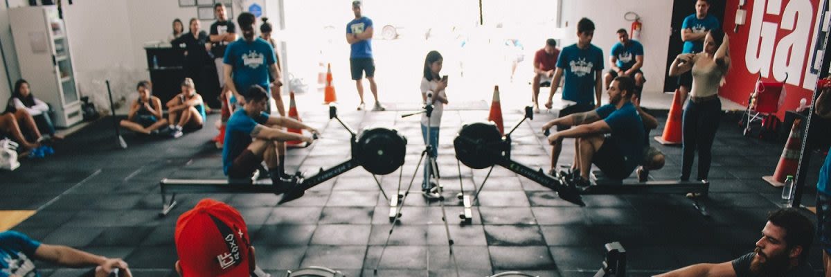 man in crossfit box