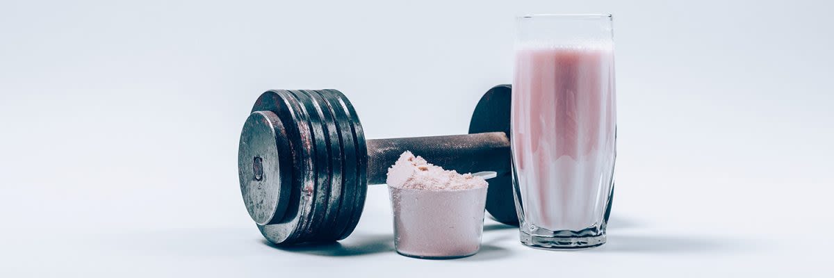 1500x500 weight gainer in een glas