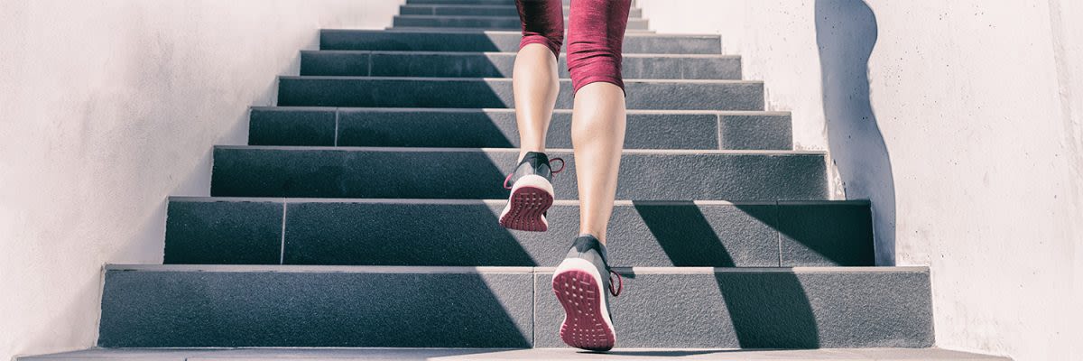 1500x500 vrouw doet sprints