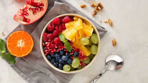 Fruit-Bowl mit kalorienarmer Vanille Sauce