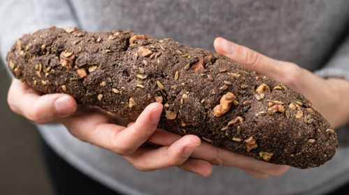 Glutenfreies Walnuss-Baguette