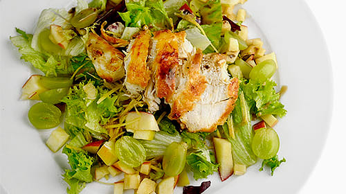 Heerlijke Salade met kip, druiven en appel