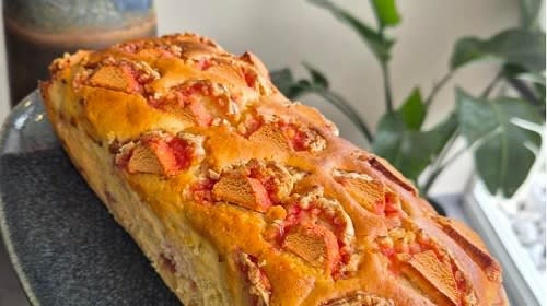 Sofies eiwitrijke cake met stukjes Crunchy Protein Bar