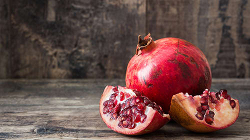 Granatapfel – alles über die Frucht mit den rubinroten Kernen