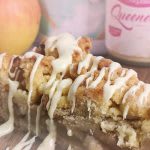 Apple Crumble - Leckerer, saftiger Apfelkuchen ohne beigefügten Zucker!