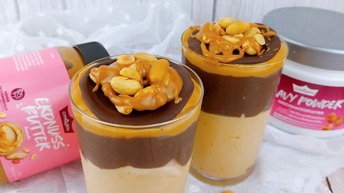 High Protein Snickers Becher