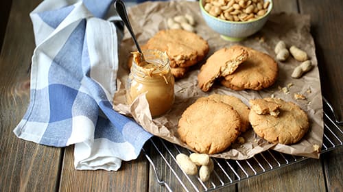 Chia-Erdnuss-Cookies